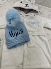 Load image into Gallery viewer, Baby Hats with Pom-pom